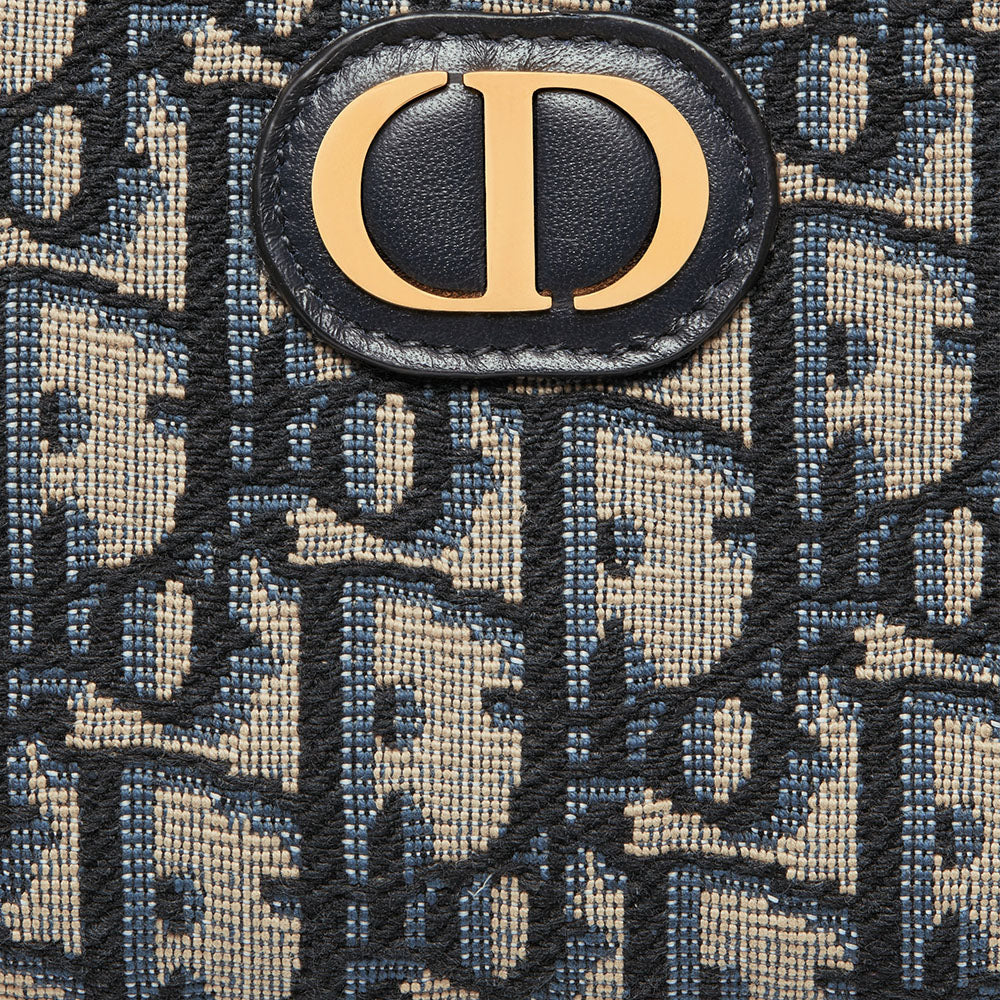 CHRISTIAN DIOR