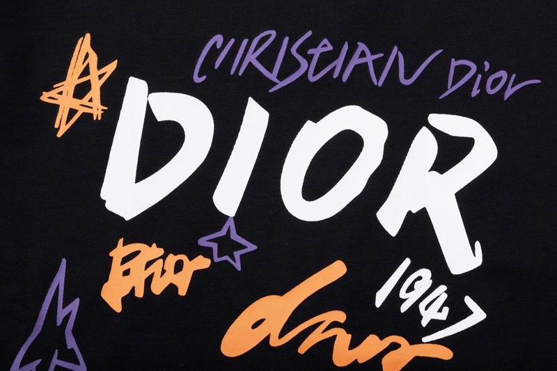 CHRISTIAN DIOR