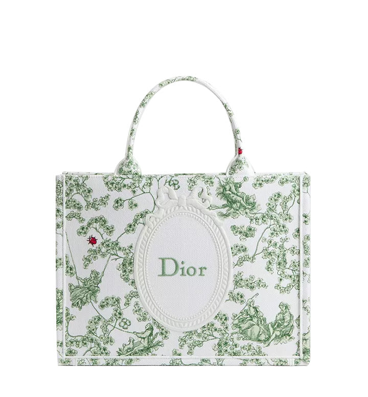 DIOR