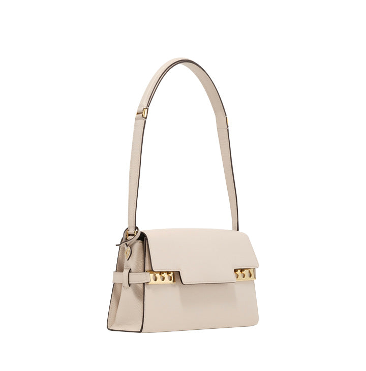 DELVAUX
