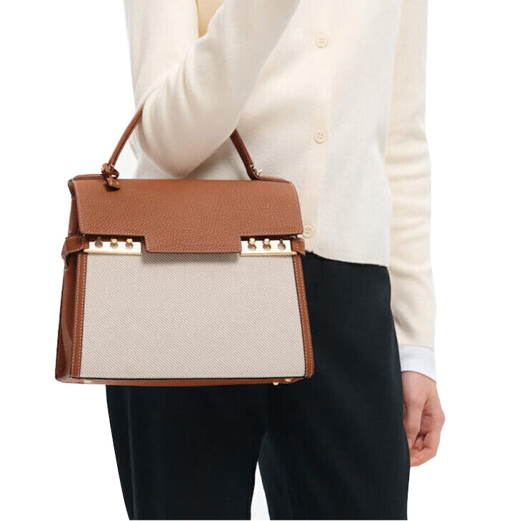 DELVAUX