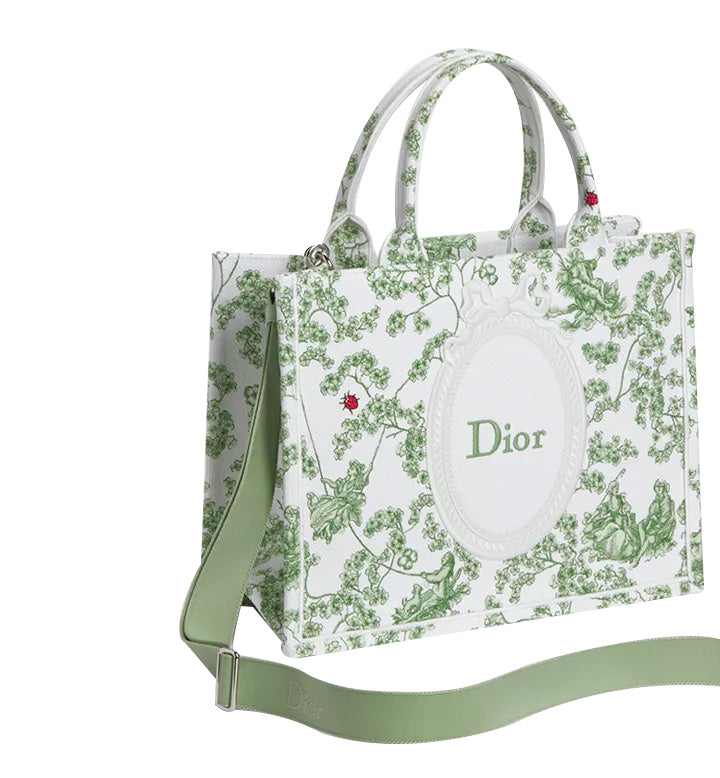 DIOR