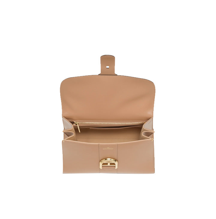 DELVAUX