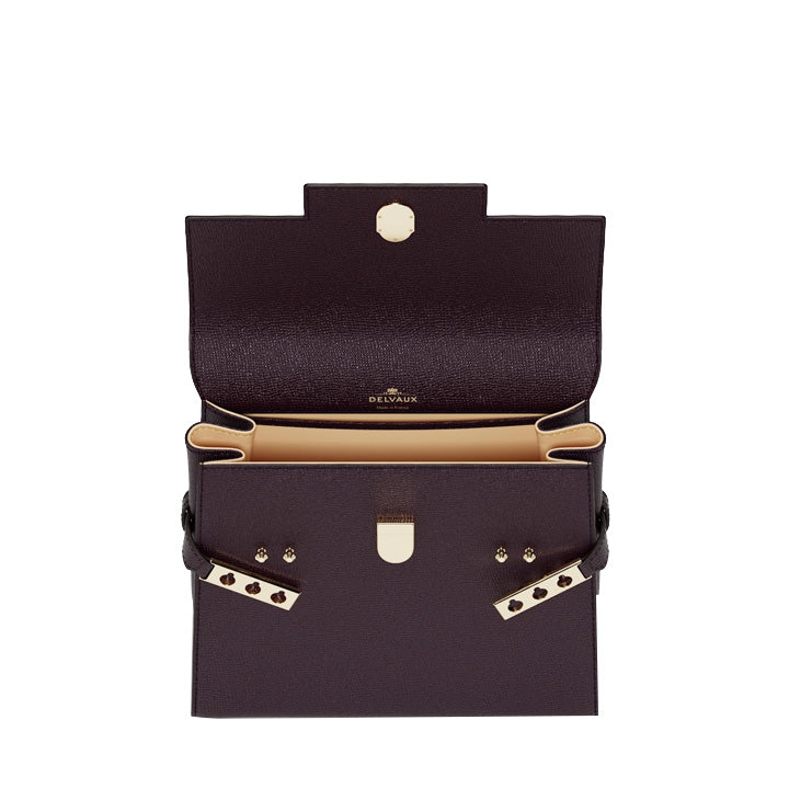 DELVAUX