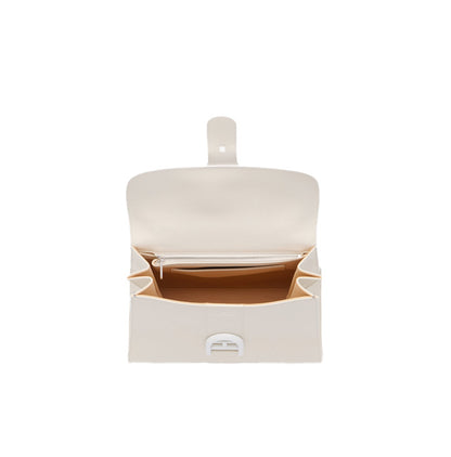 DELVAUX