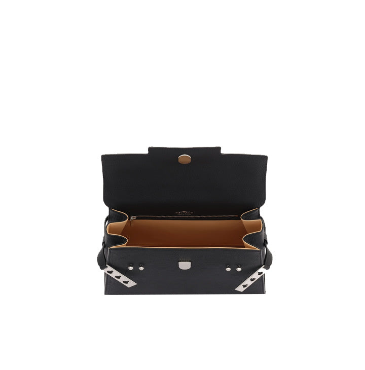 DELVAUX