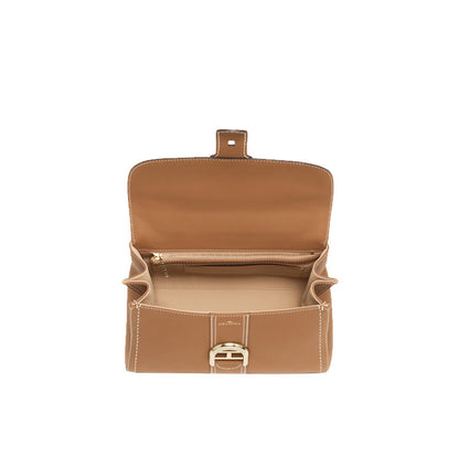DELVAUX