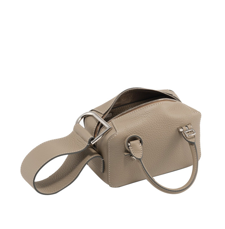 DELVAUX