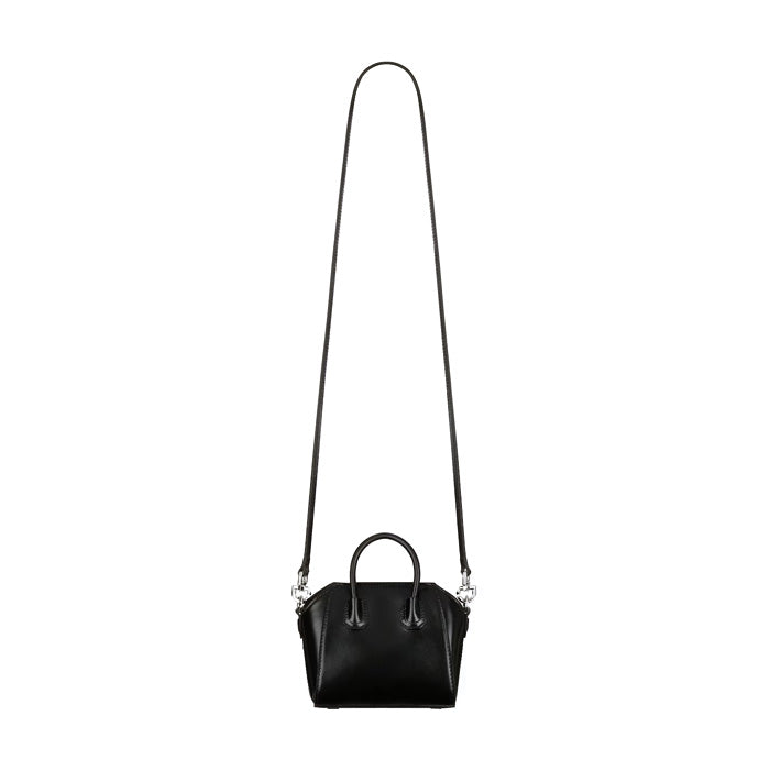 GIVENCHY