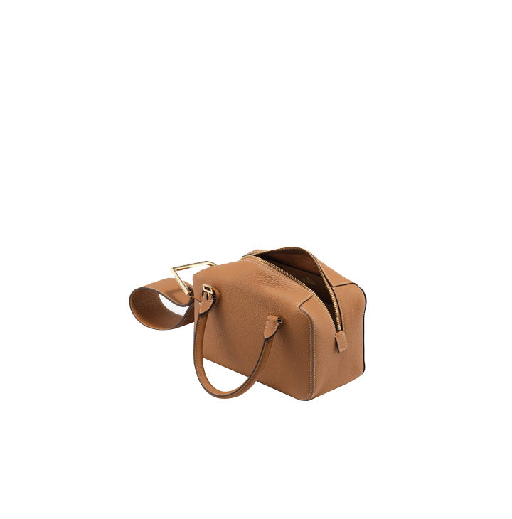 DELVAUX