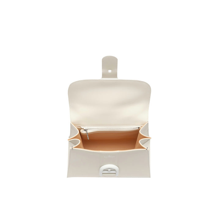 DELVAUX