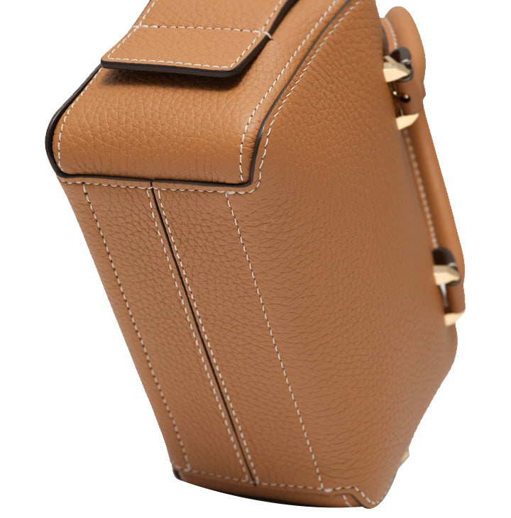 DELVAUX