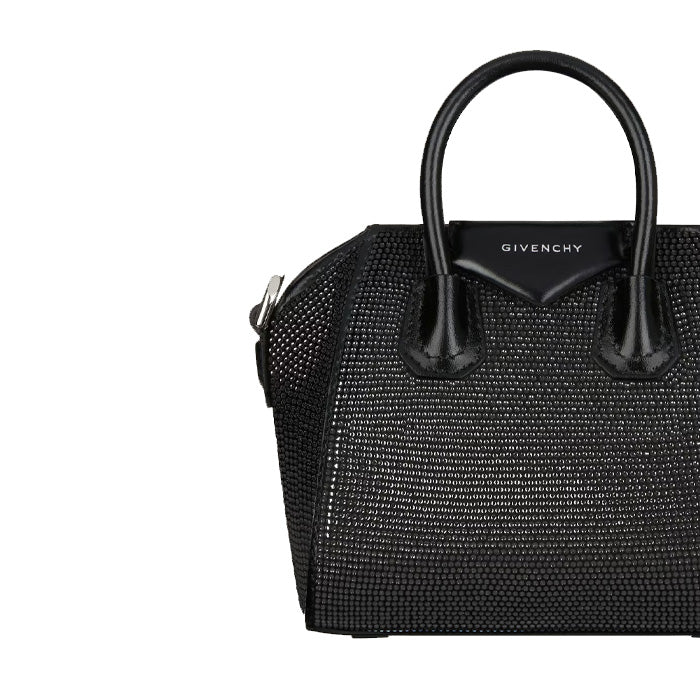 GIVENCHY