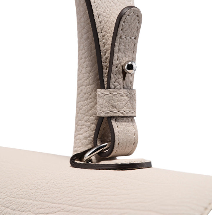 DELVAUX