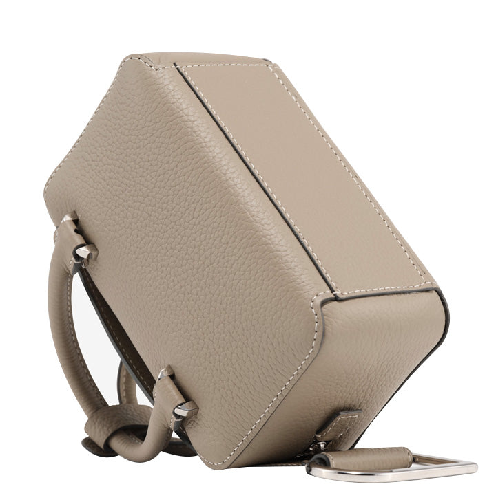 DELVAUX