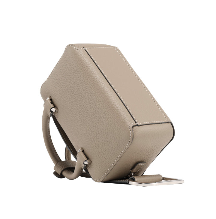 DELVAUX