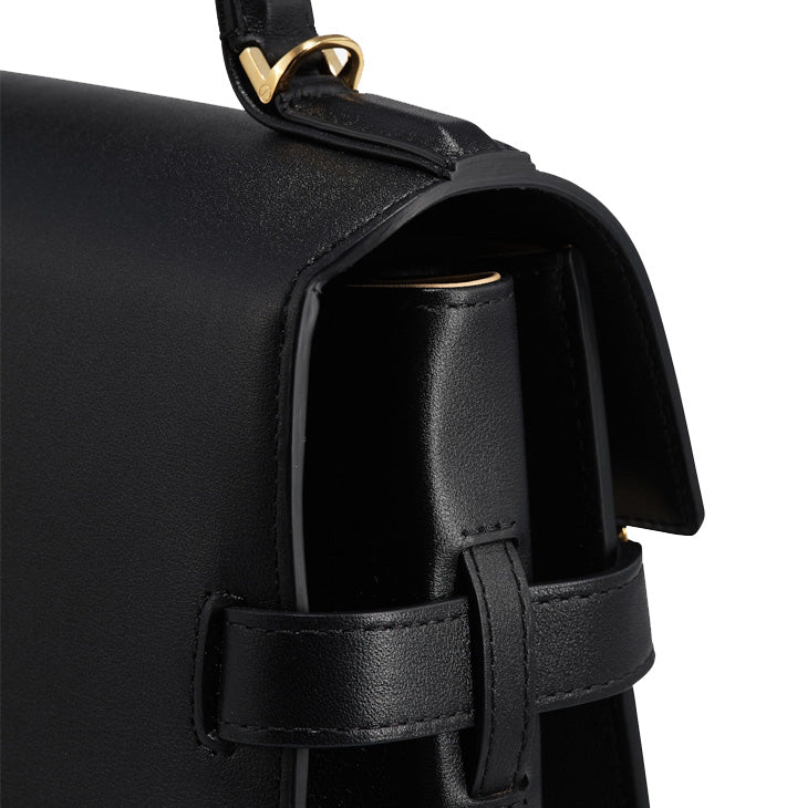 DELVAUX