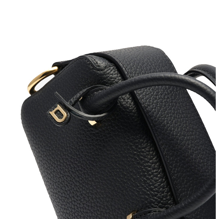 DELVAUX