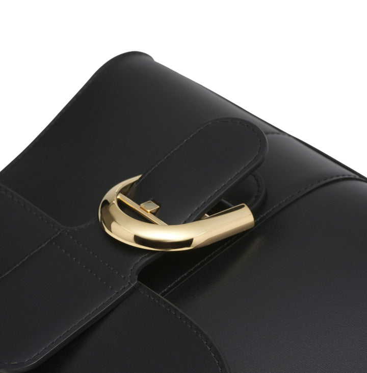 DELVAUX