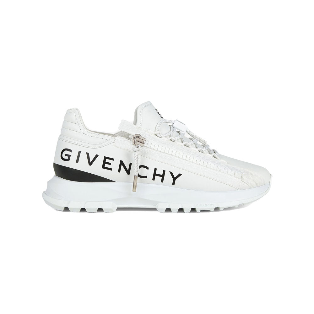 GIVENCHY