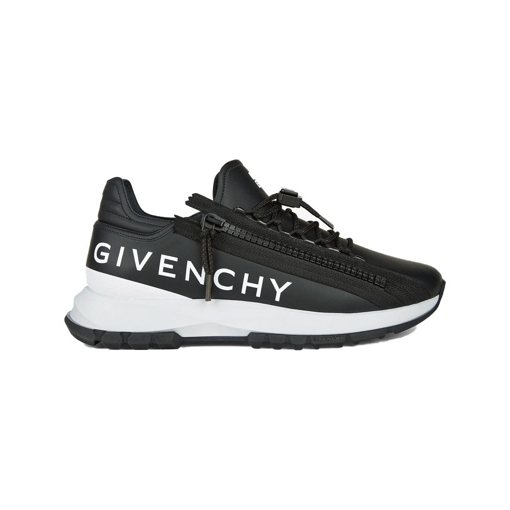 GIVENCHY