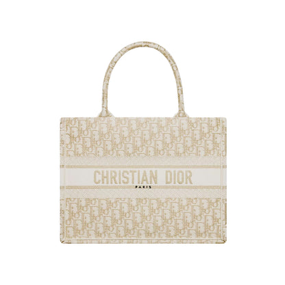 CHRISTIAN DIOR