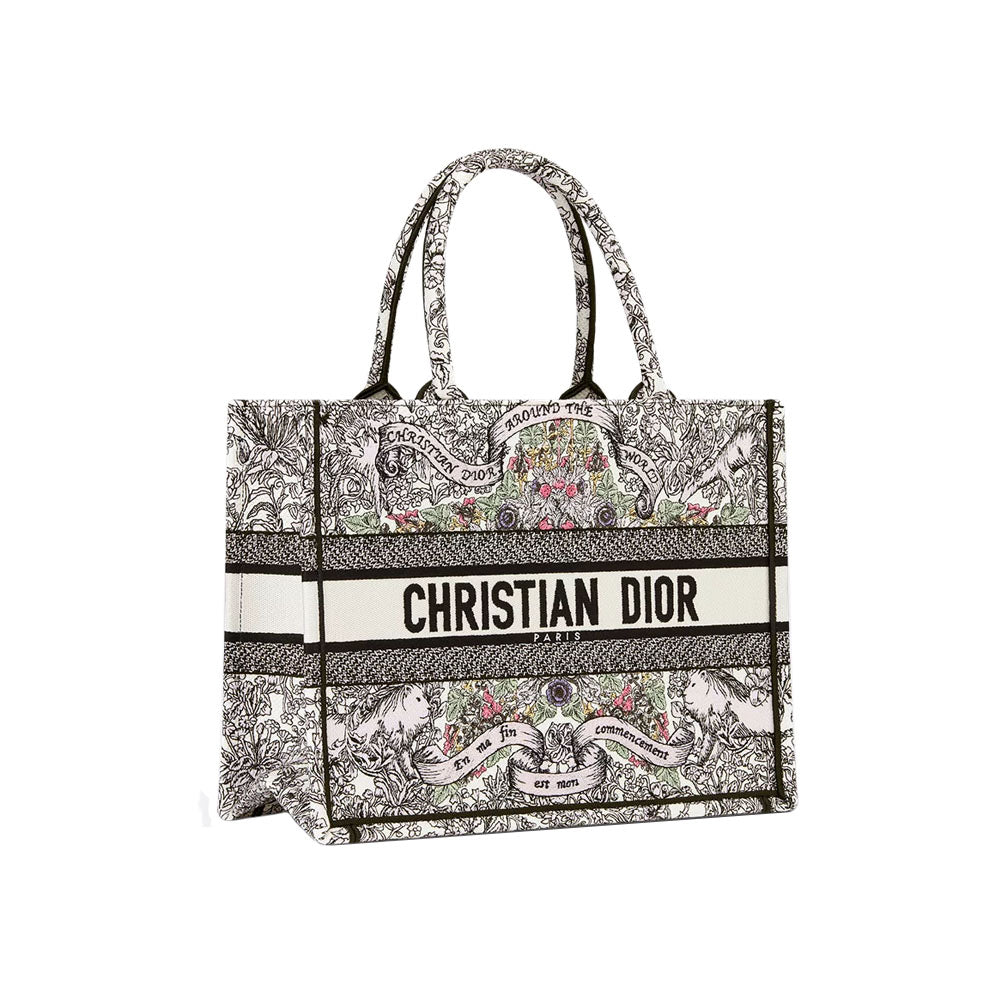 CHRISTIAN DIOR