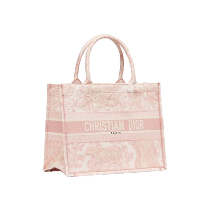 CHRISTIAN DIOR