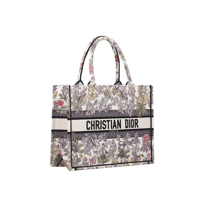 CHRISTIAN DIOR