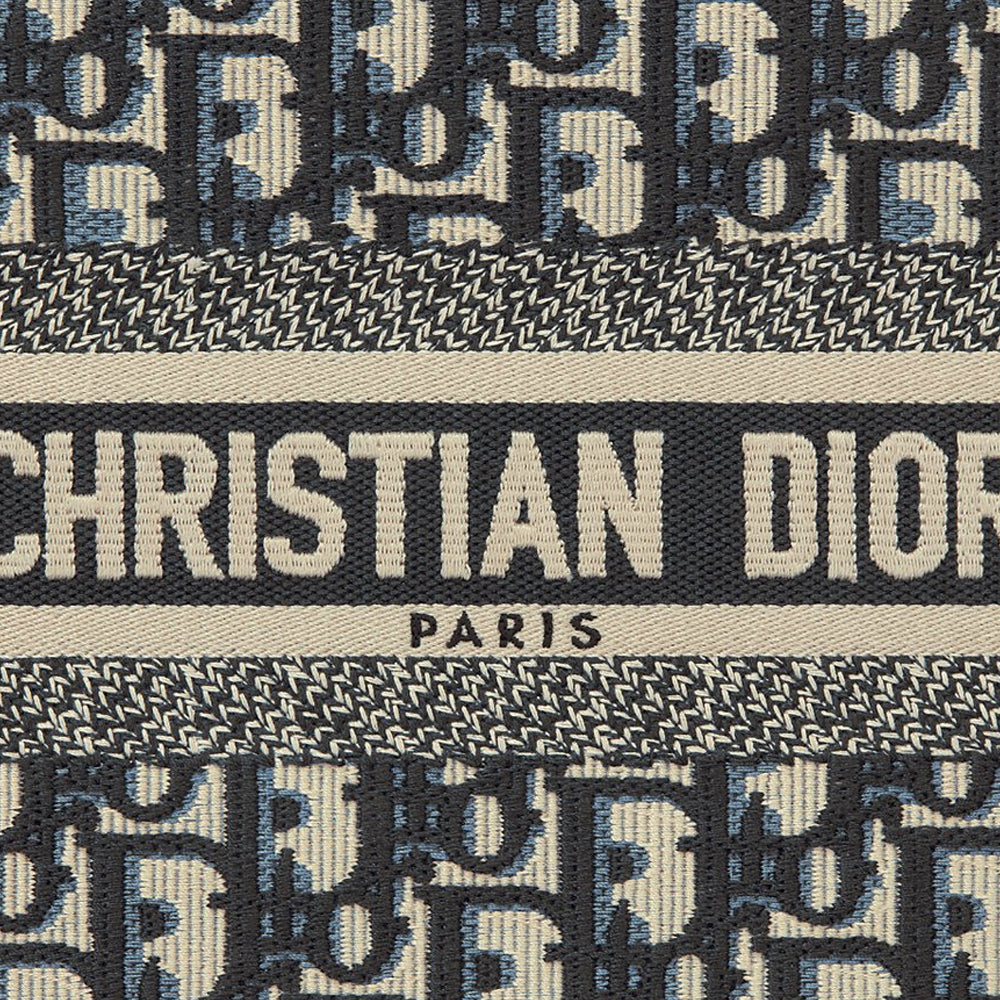 CHRISTIAN DIOR