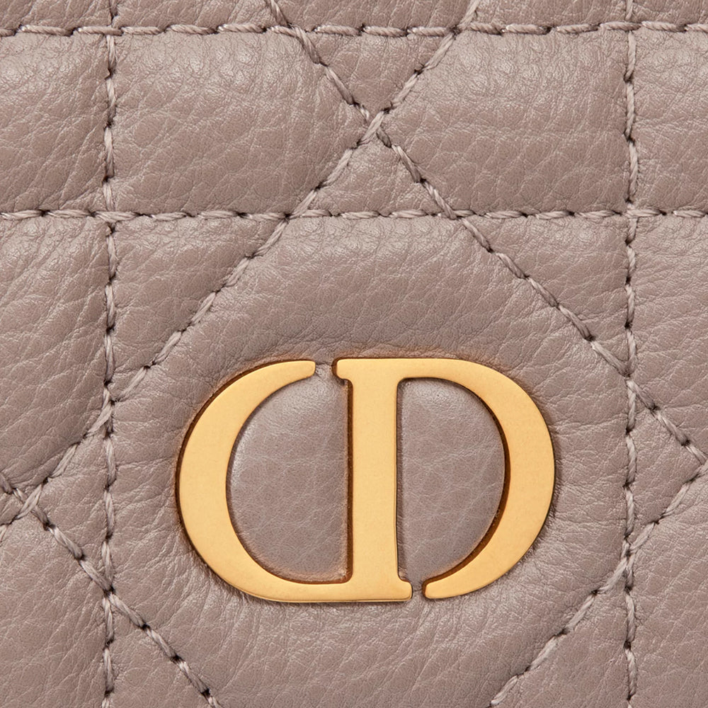 CHRISTIAN DIOR