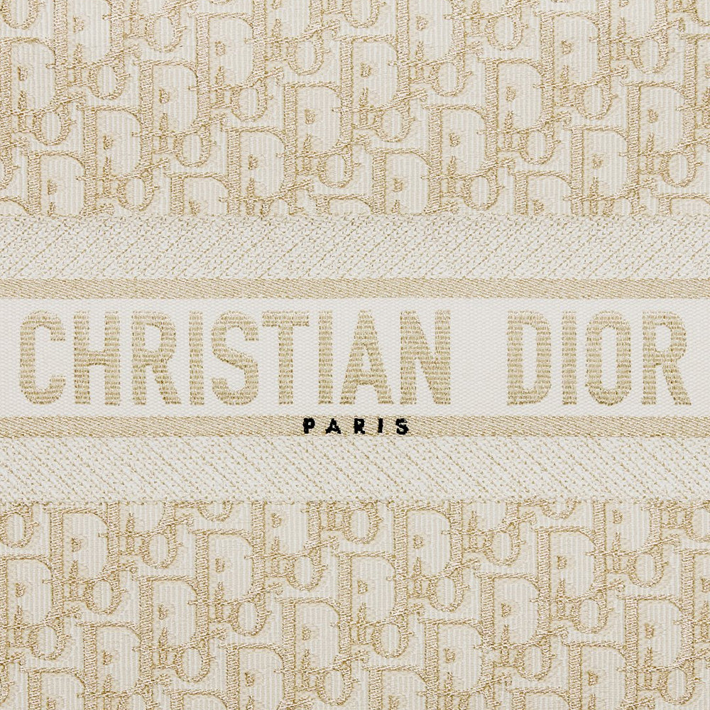 CHRISTIAN DIOR