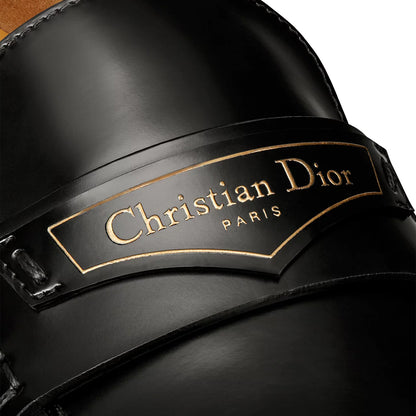 CHRISTIAN DIOR