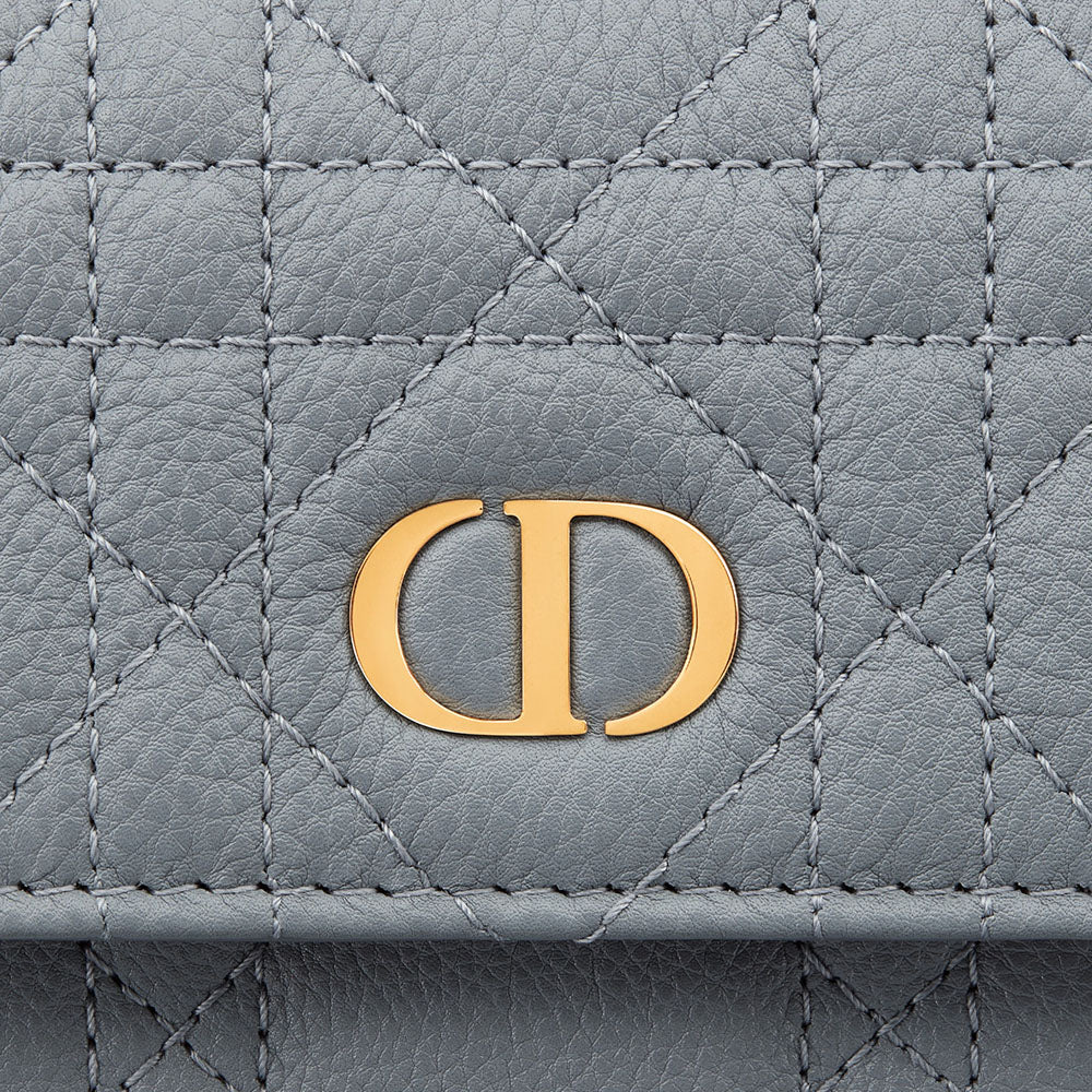 CHRISTIAN DIOR