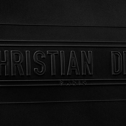 CHRISTIAN DIOR