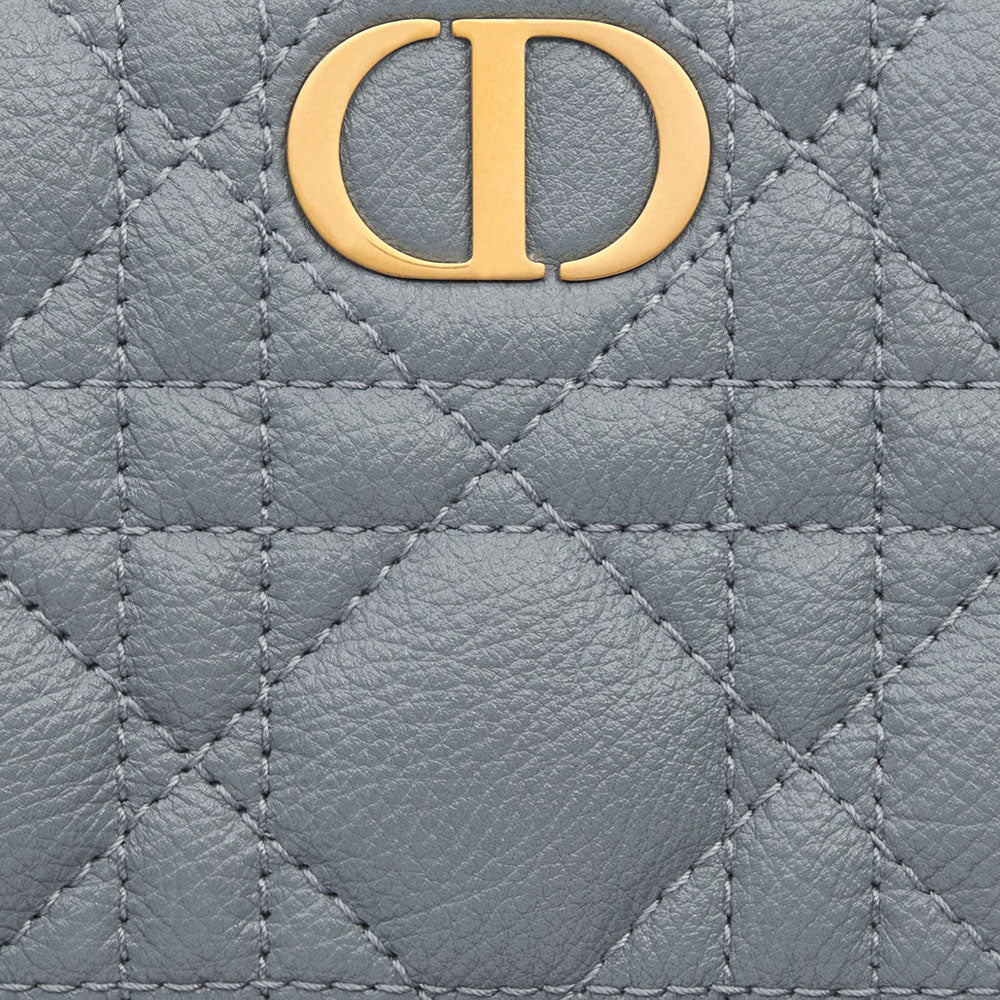 CHRISTIAN DIOR