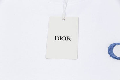 CHRISTIAN DIOR