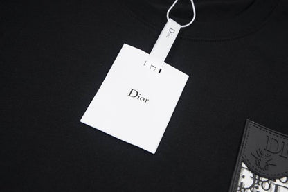 CHRISTIAN DIOR