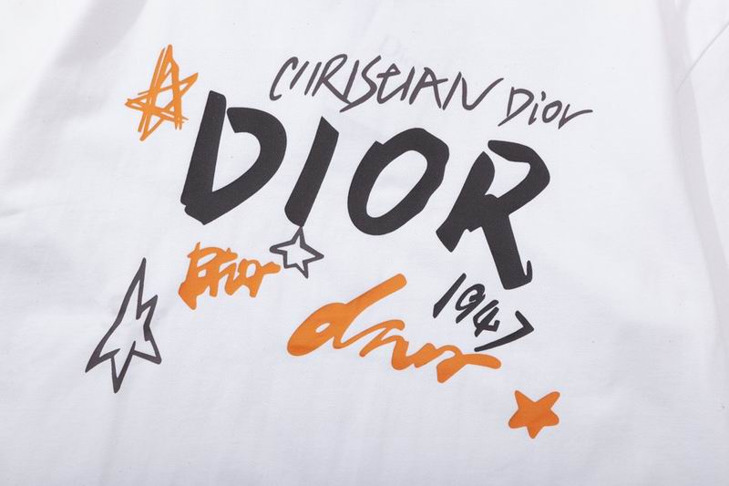 CHRISTIAN DIOR