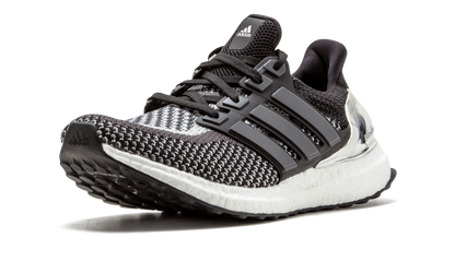 ADIDAS Ultra Boost LTD Silver