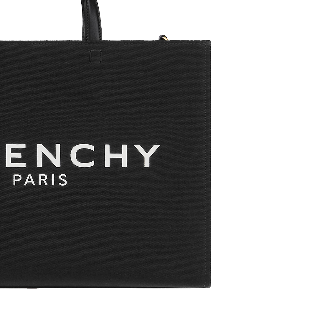 GIVENCHY